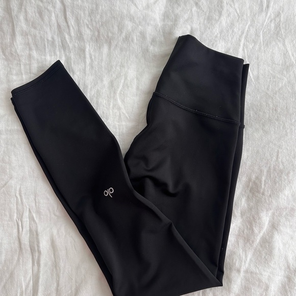 ALO Yoga Pants - ALO Yoga Jet Black Performance Leggings